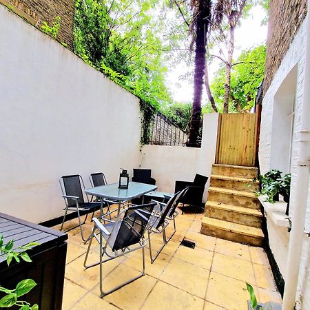Spacious & Cosy 2 Bedroom Home Plus 2 Sofa-Beds With Private Entrance And Back Patio, 3 Min Walk To Earl'S Court Station لندن المظهر الخارجي الصورة